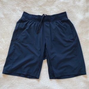 Lululemon Men’s Navy T.H.E. Short Size M